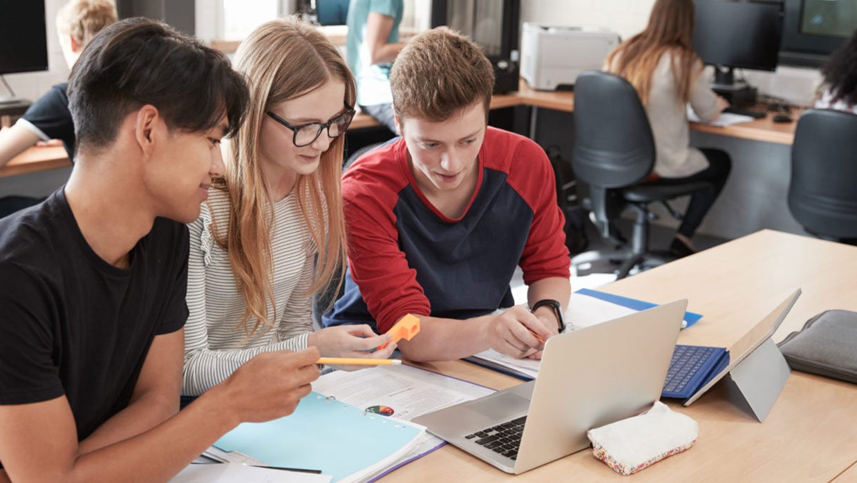 University while the lovely team work3